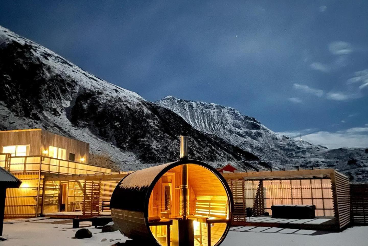 Unstad Arctic Resort Unnstad Bagian luar foto